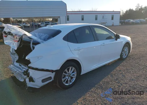 2025 Toyota Camry Le из США, поврежденный, VIN 4T1DAACK6SU621817